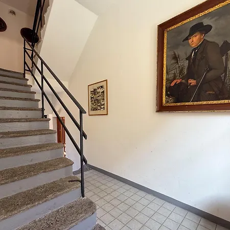 Castello Camelia View Of Apartamento