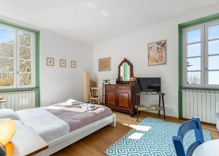 Castello Camelia View Of Apartamento Dervio