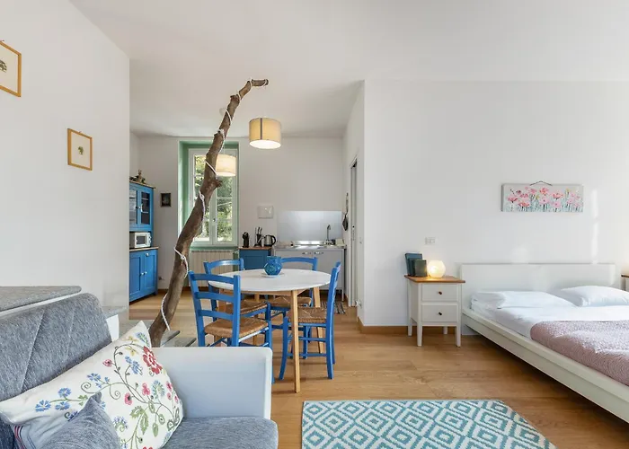 Castello Camelia View Of Apartamento Dervio