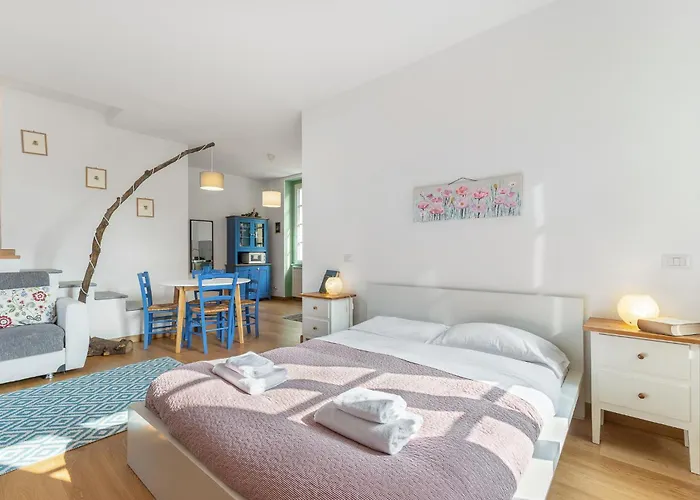 Castello Camelia View Of Dervio